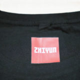 「ZHIYUN」は「ジーウン」と読み、そしてTシャツをいただいたのだ