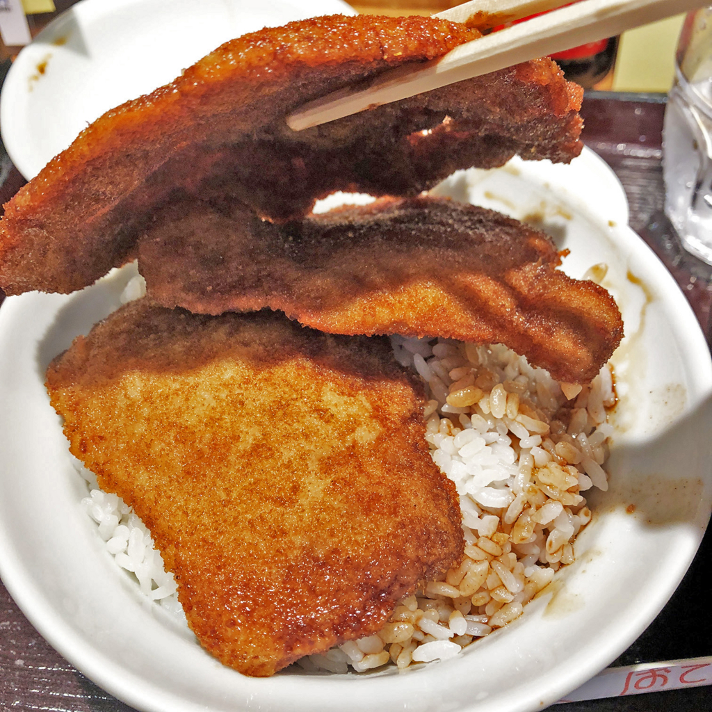 ヨーロッパ軒のソースカツ丼（池袋西武百貨店のイートインにて）