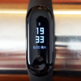 Xiaomi Mi Band 3ついに日本語化！ 保護フィルムも貼ってみました。