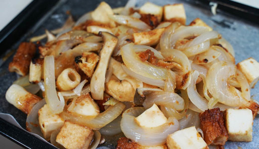 ヘルシオレシピ#19：玉ねぎ・ちくわの味噌甘辛焼きを作る