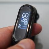 Xiaomi Mi Band 4用の液晶保護シートを導入してみました：ミヤビックス OverLay 9H Plus