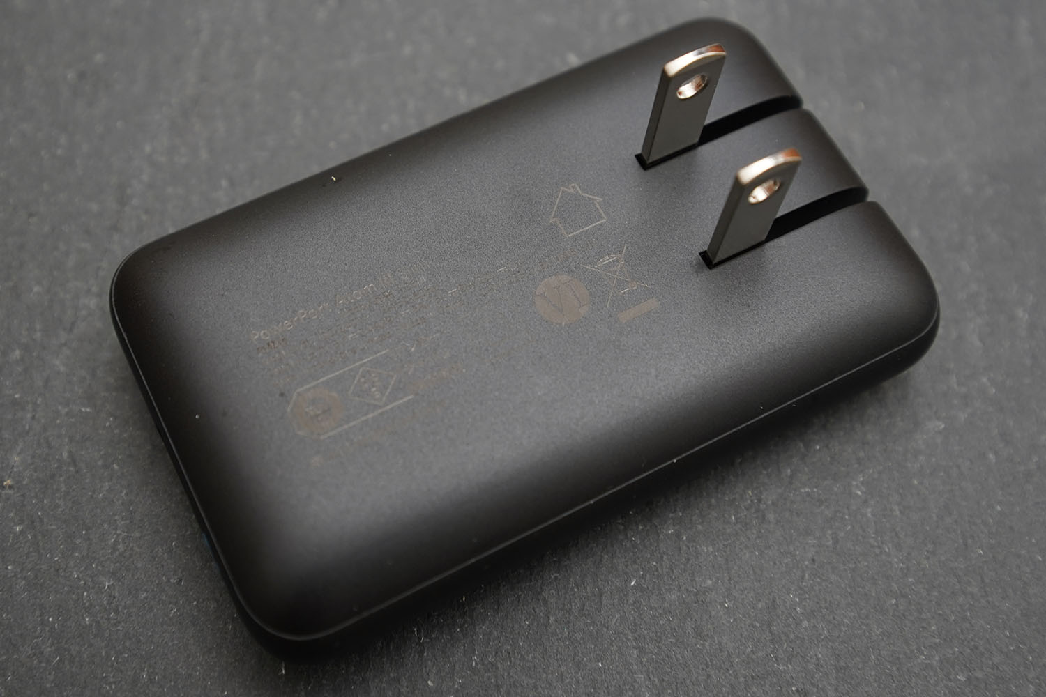 Anker PowerPort Atom III Slim 背面