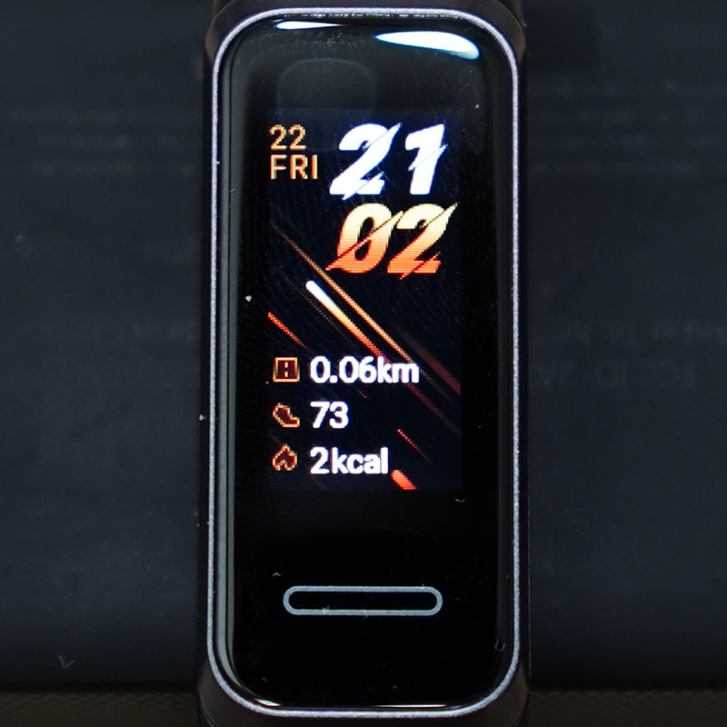 HUWAEI Band 4 ホーム画面