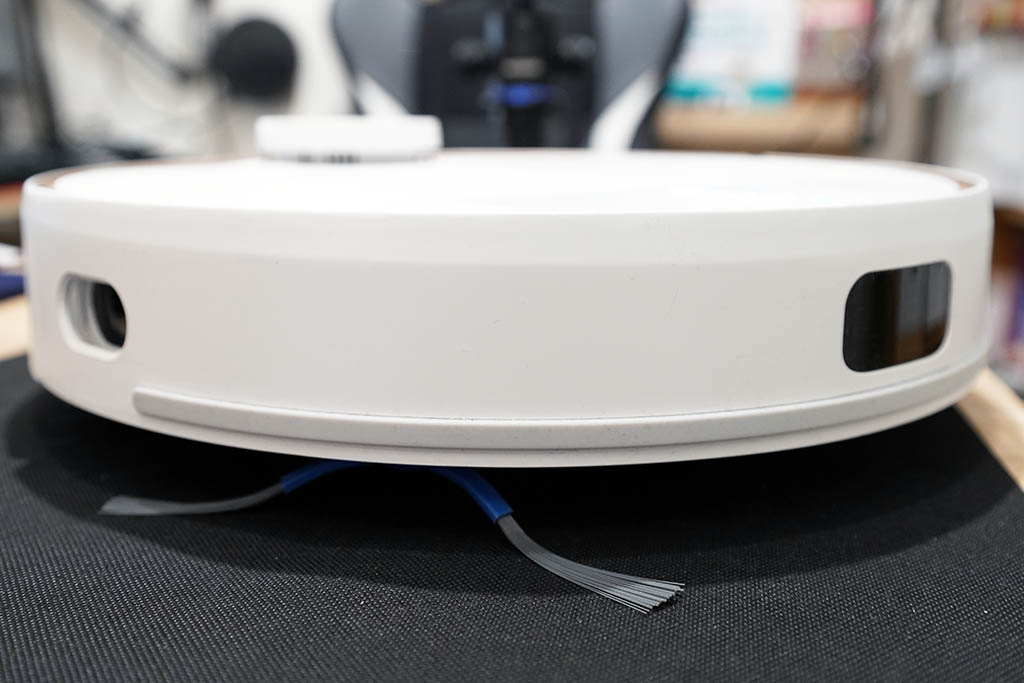 Eufy RoboVac L70 Hybrid：本体背面から