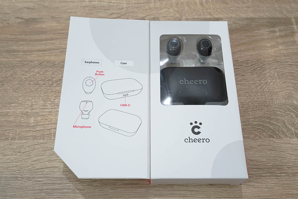 cheero Wireless Earphonesパッケージ：表蓋を開けたところ