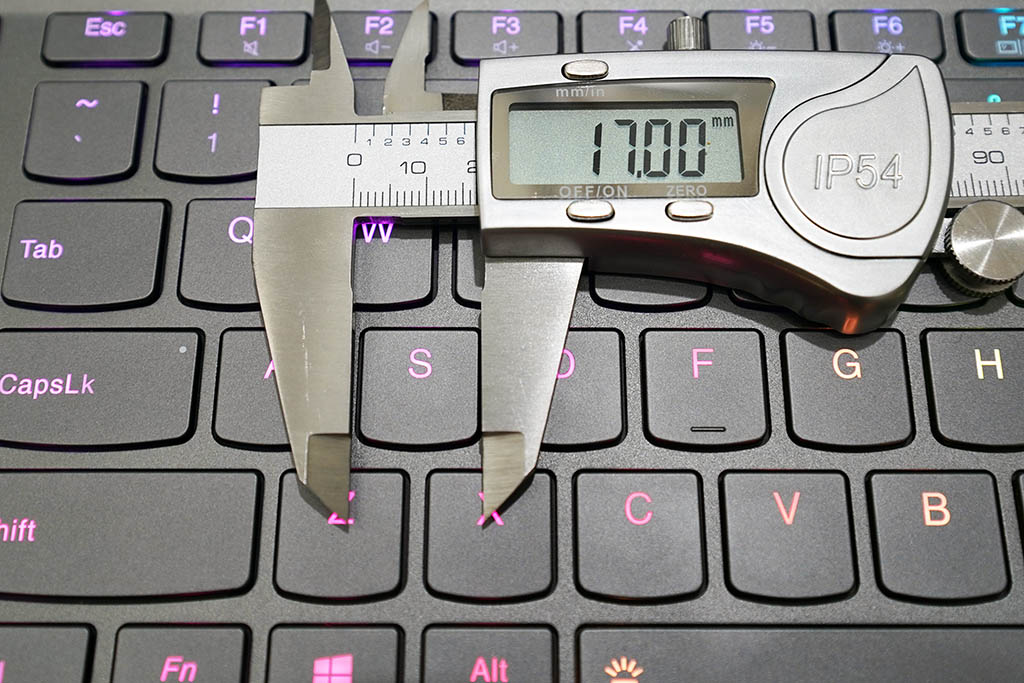 Legion Y740(15):キーピッチ