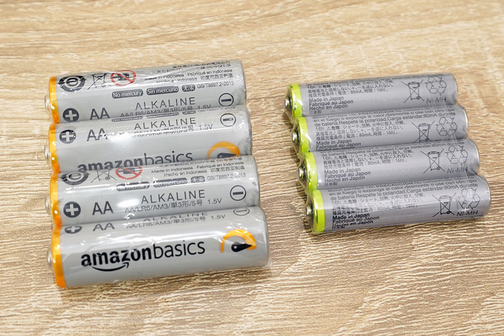 Amazonベーシック：単3および単4アルカリ乾電池のアップ