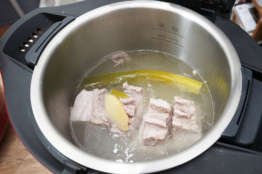 豚の角煮：下茹で終了