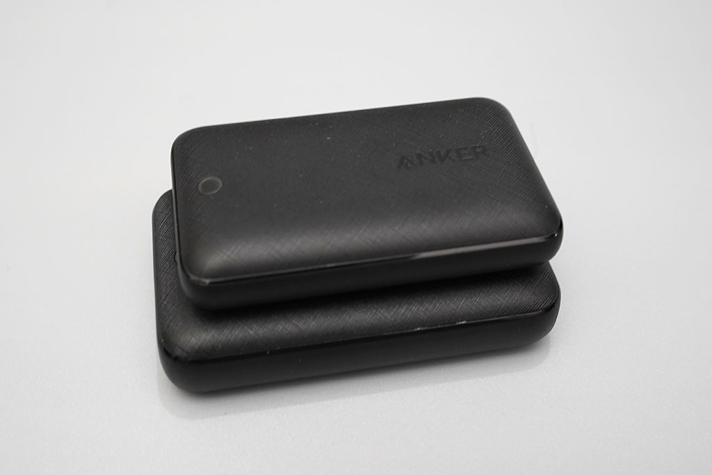 Anker PowerPort Atom III 45W Slimと30Wを重ねてみたところ