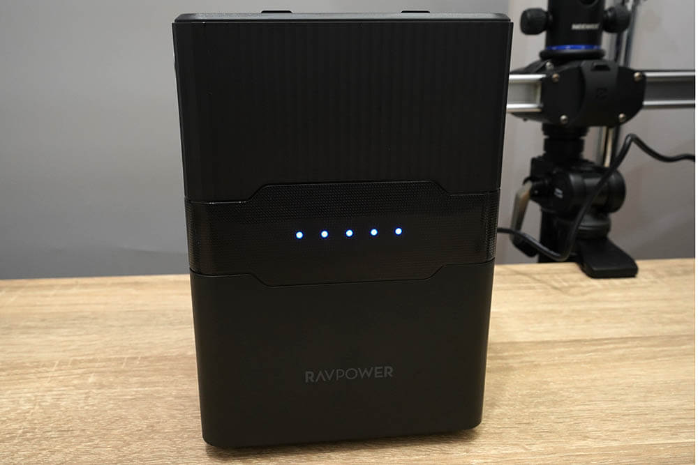 RAVPower RP-PB187レビュー】非常時に小型家電を動かせる！ 最大300W