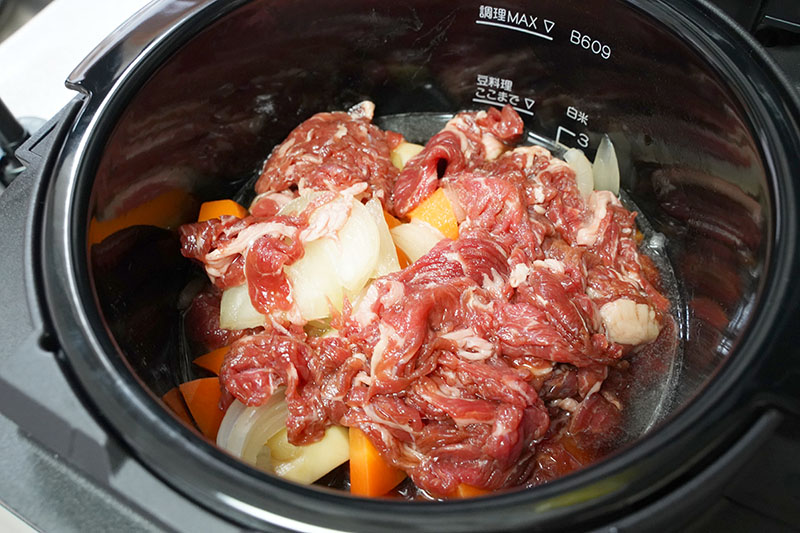 肉じゃがの食材・調味料をセット